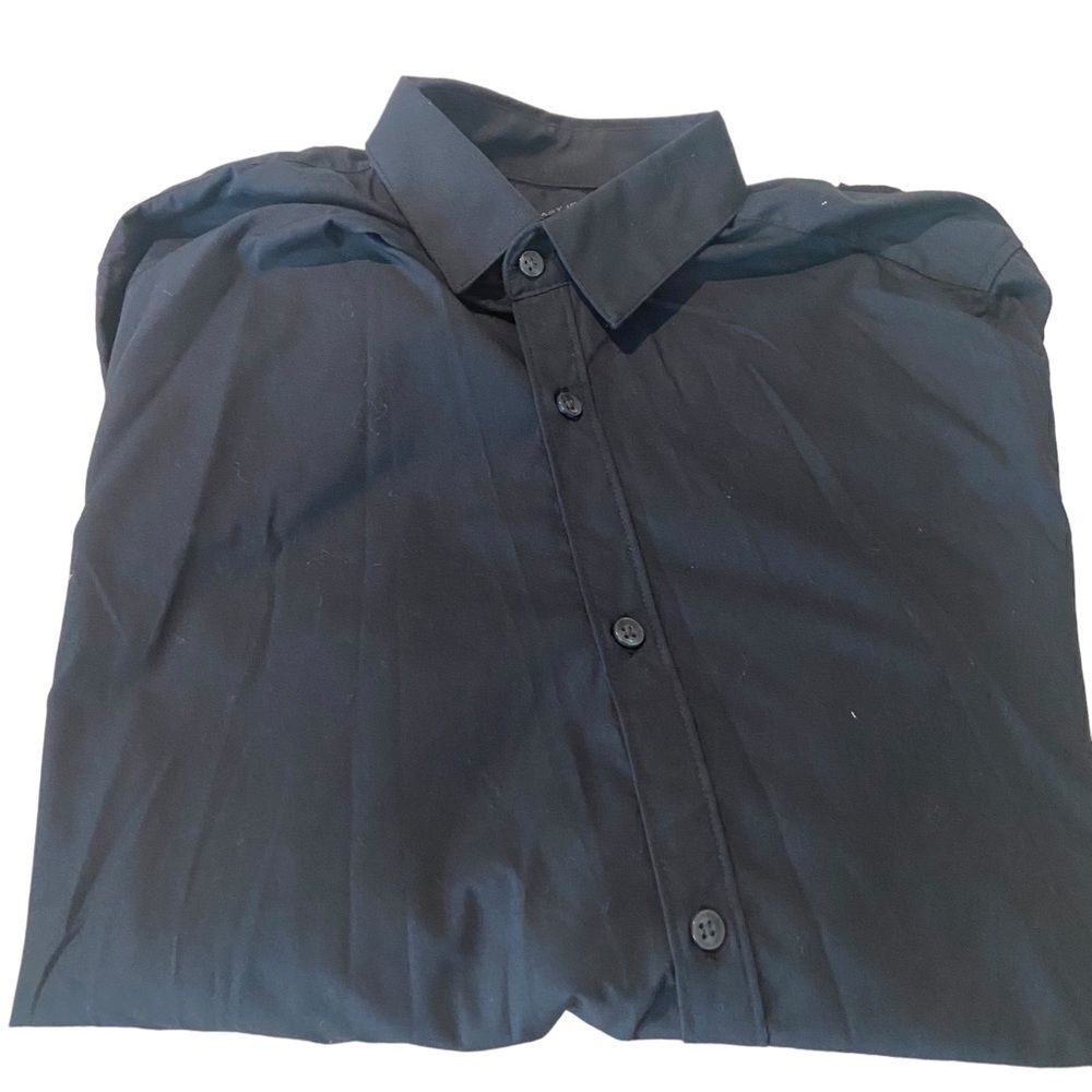H & M size medium mens dress shirt new with tags